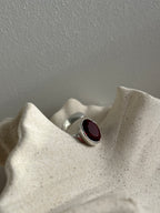 Anillo Carmin ajuste libre