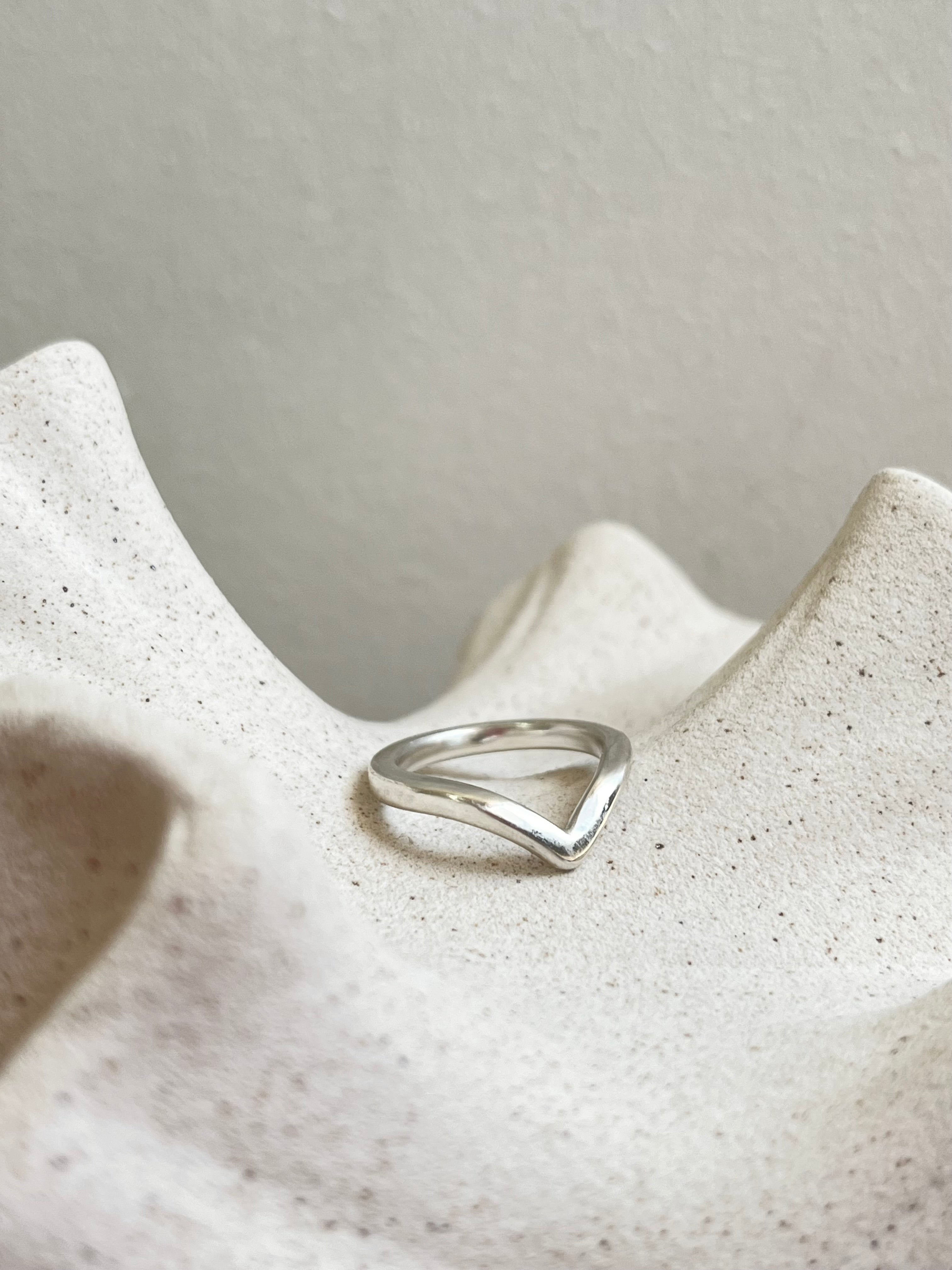 Anillo Chevron plata